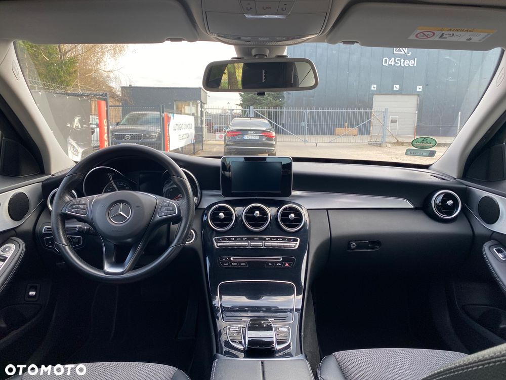 Mercedes-Benz Klasa C 160 9G-TRONIC Avantgarde - 16