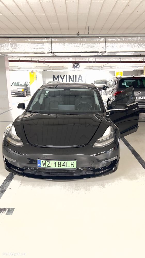 Tesla Model 3 Long Range AWD - 1