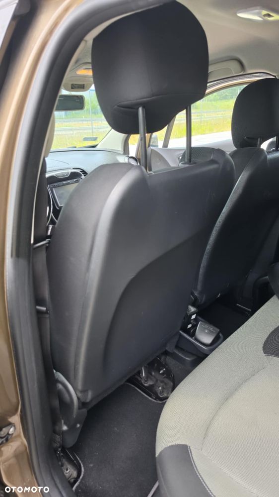 Renault Captur 1.5 dCi Energy Intens EDC EU6 - 14