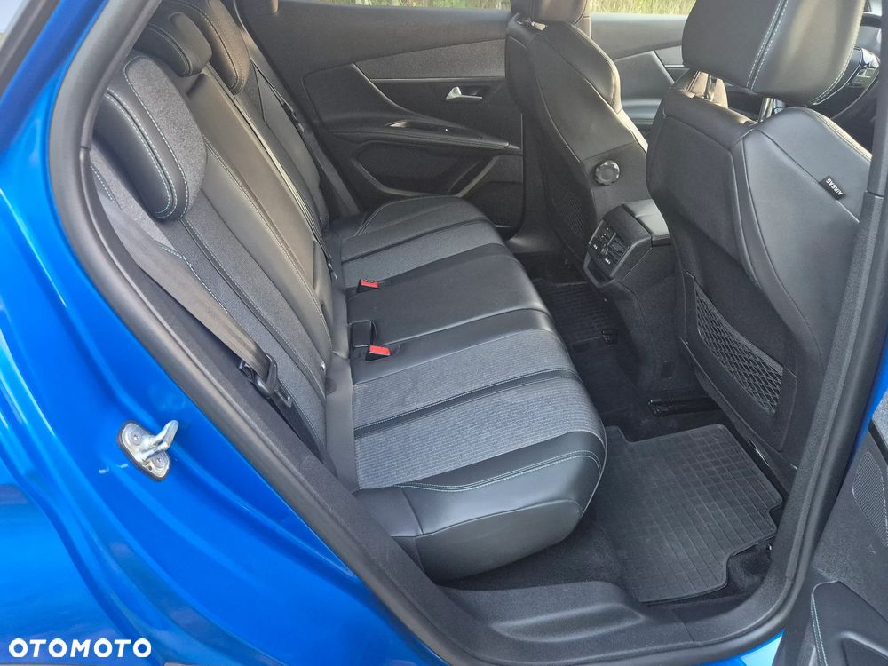 Peugeot 3008 1.2 PureTech GPF Allure S&S EAT8 - 19