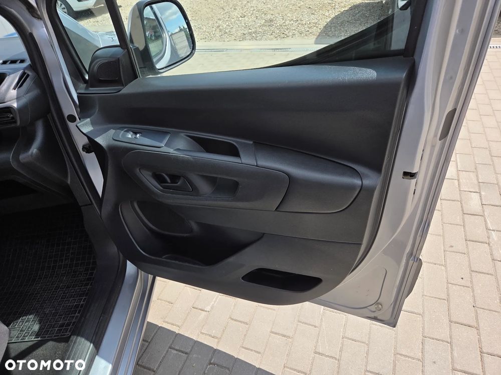 Opel Combo XL 1.5 CDTI Edition S&S - 28