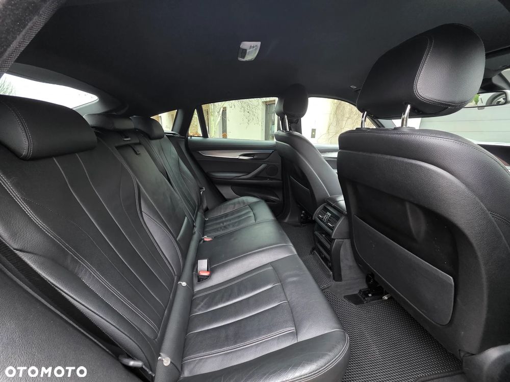 BMW X6 xDrive30d - 17