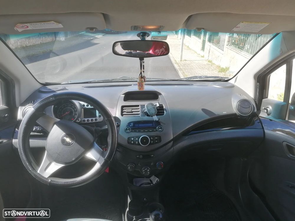 Chevrolet Spark 1.0 L Bi-Fuel - 5