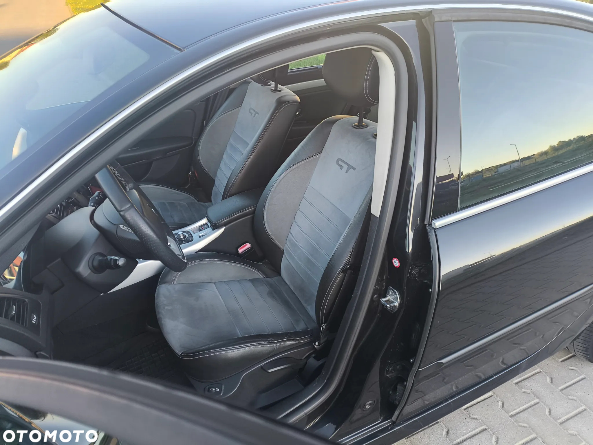 Renault Laguna 2.0 dCi FAP GT - 5