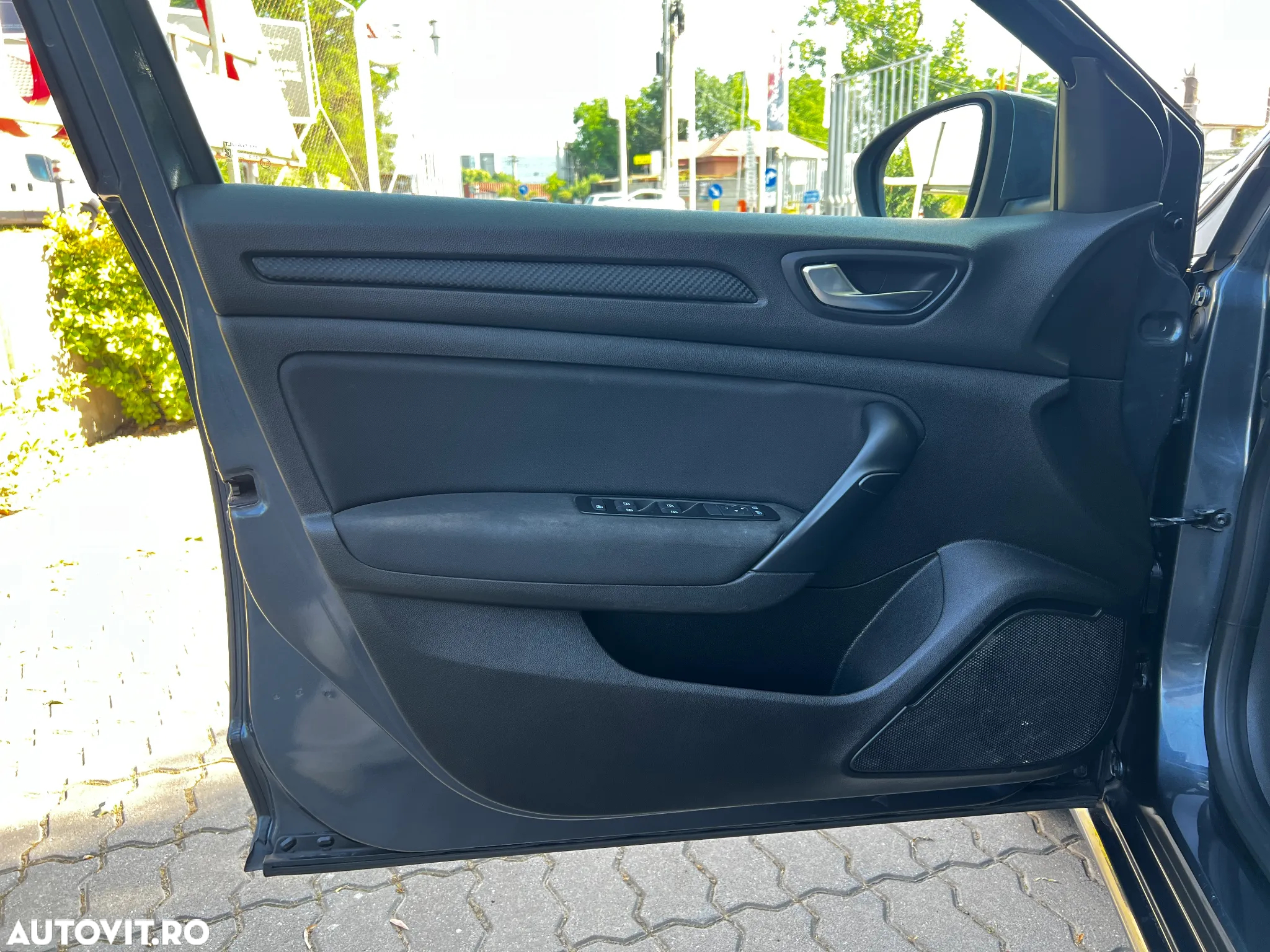 Renault Megane TCe Life - 27
