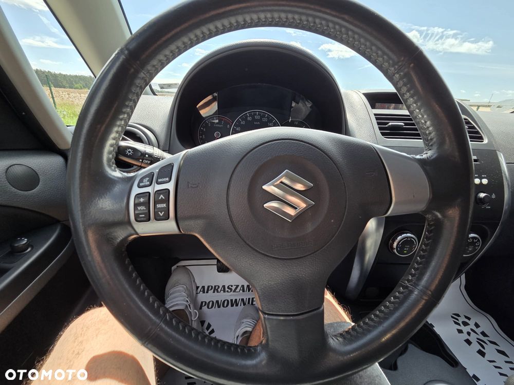 Suzuki SX4 1.6 GS / Premium - 13