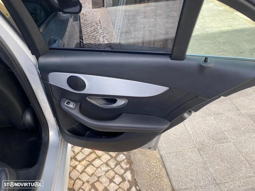 Mercedes-Benz C 220 d 9G-TRONIC AMG Line - 27