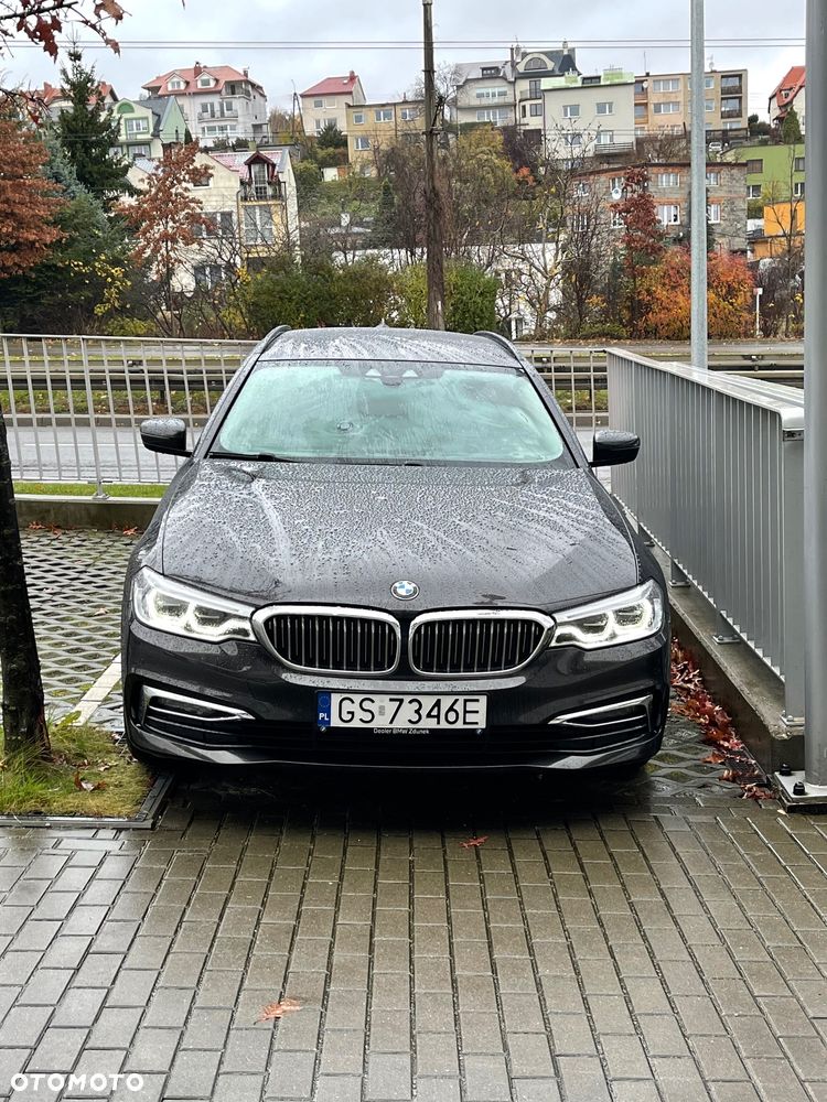 BMW Seria 5 520d xDrive Luxury Line sport - 23