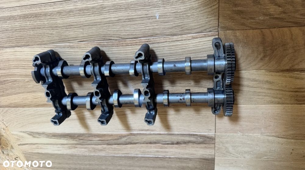 Wałki rozrządu Audi Q7 059109022GP, 059109021HP - 1