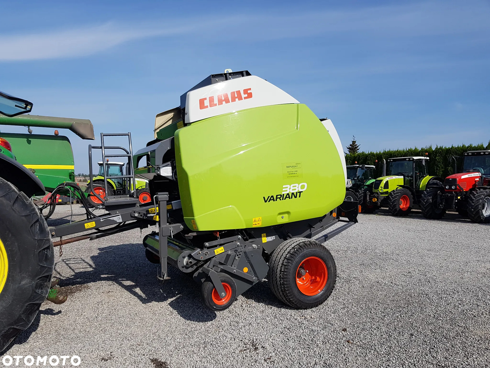 Claas VARIANT 380 - 18