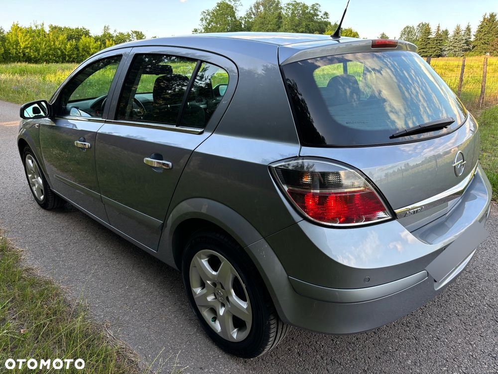 Opel Astra 1.6 Sport - 2