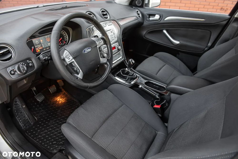 Ford Mondeo 1.8 TDCi Ghia - 15