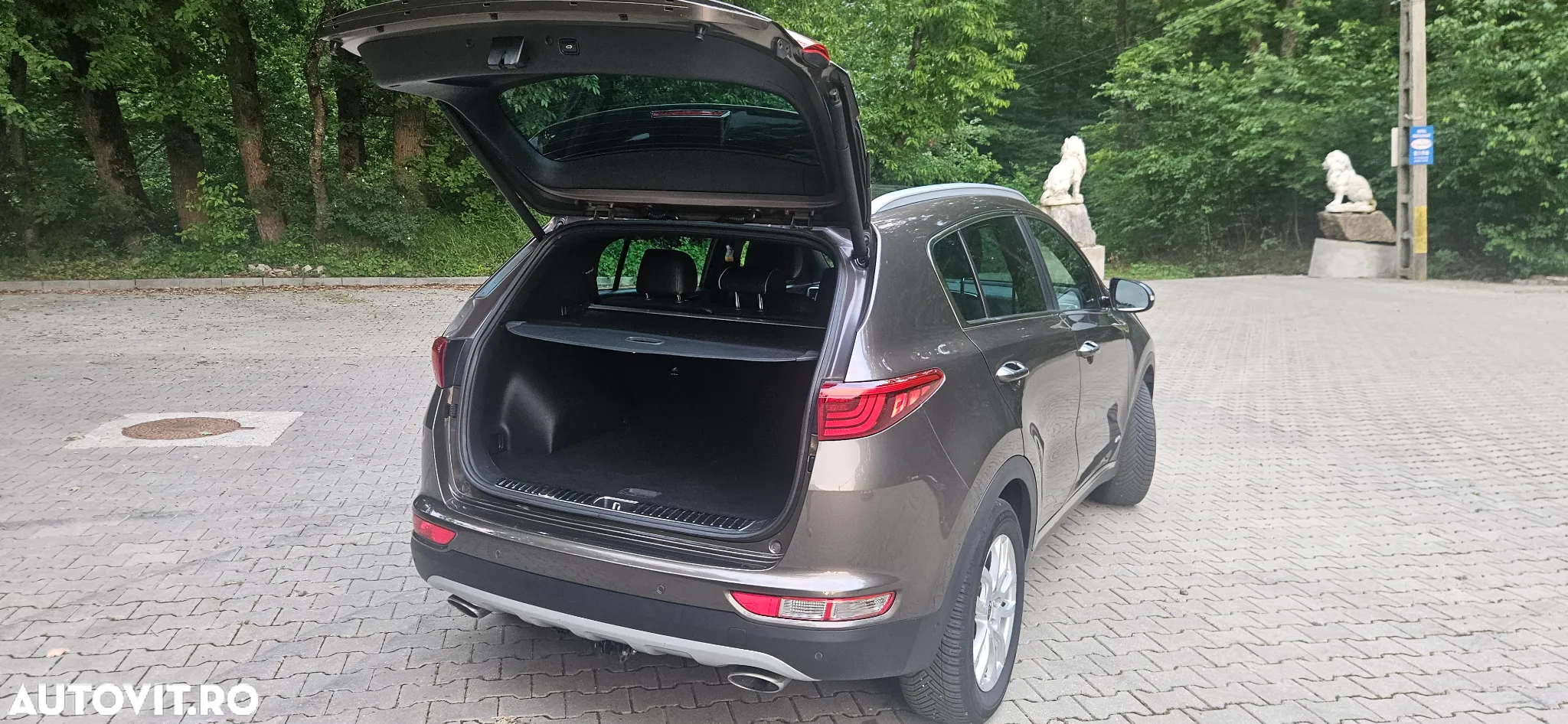 Kia Sportage 2,0 CRDI AWD Aut. GT Line - 14
