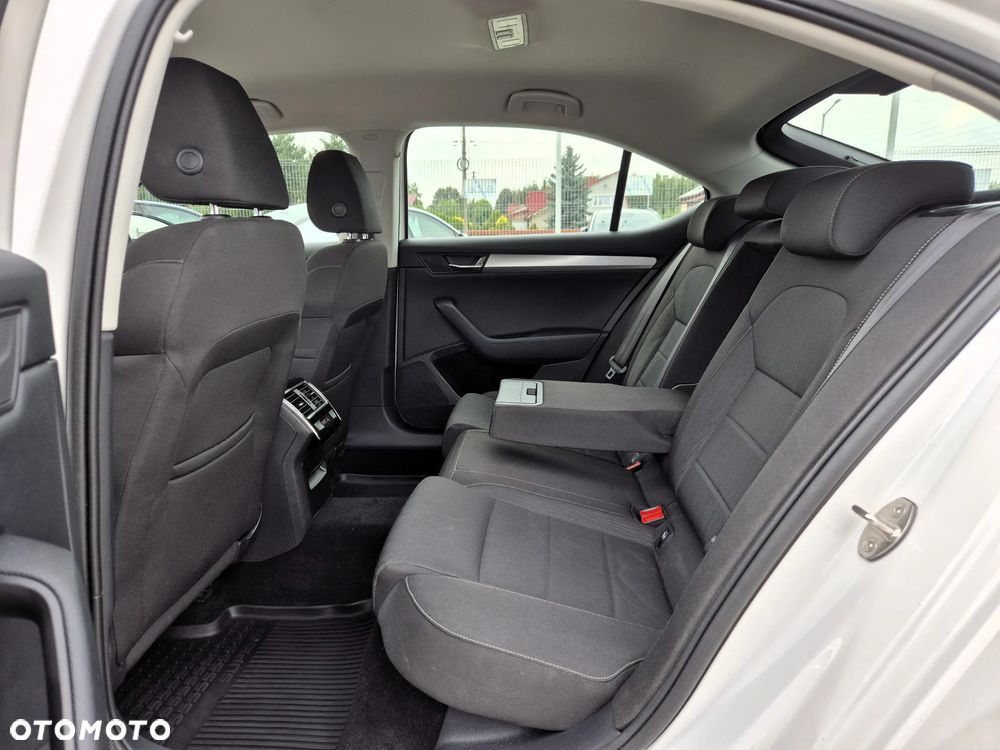 Skoda Superb 1.8 TSI Ambition - 17