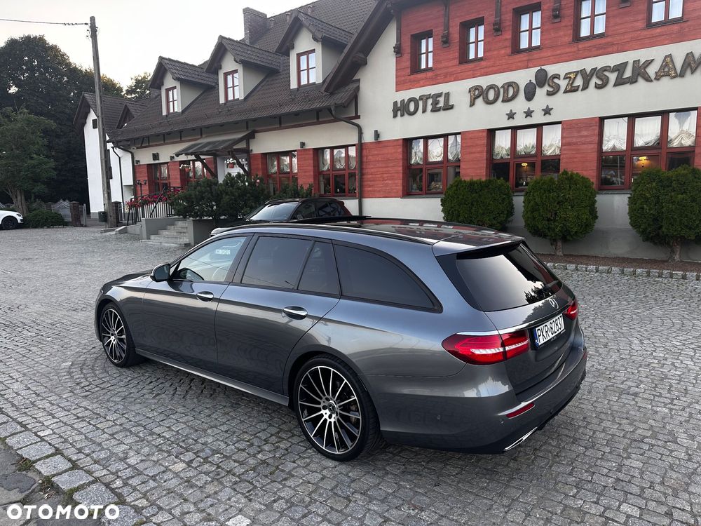 Mercedes-Benz Klasa E 220 d 4-Matic AMG - 25