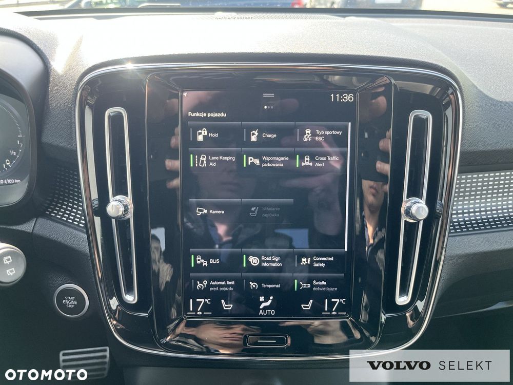 Volvo XC 40 - 24