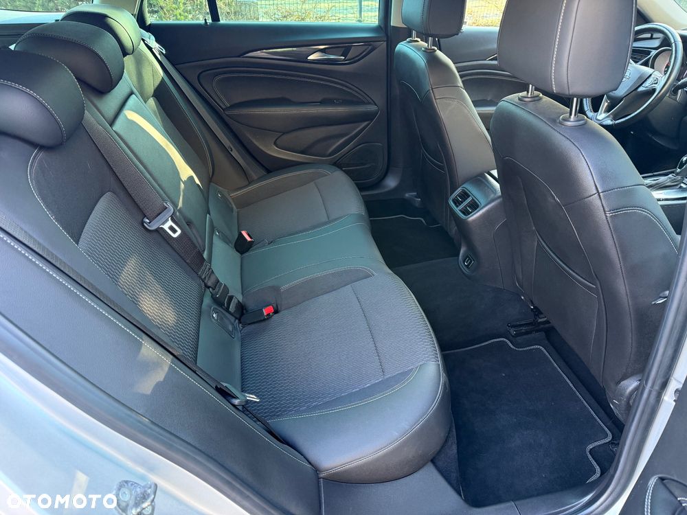 Opel Insignia 2.0 CDTI automatik Business Edition - 32