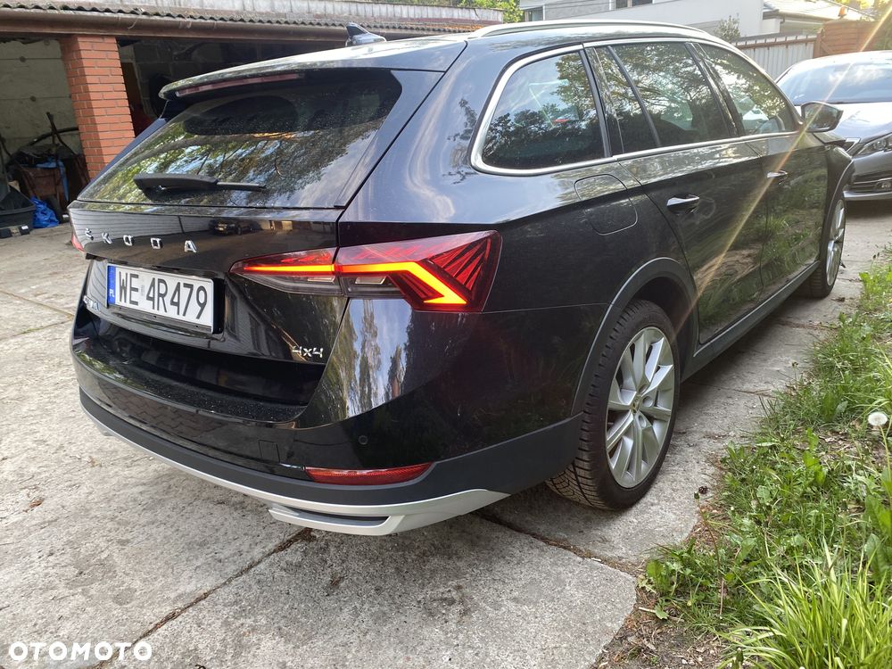 Skoda Octavia 2.0 TDI 4x4 Scout DSG - 3