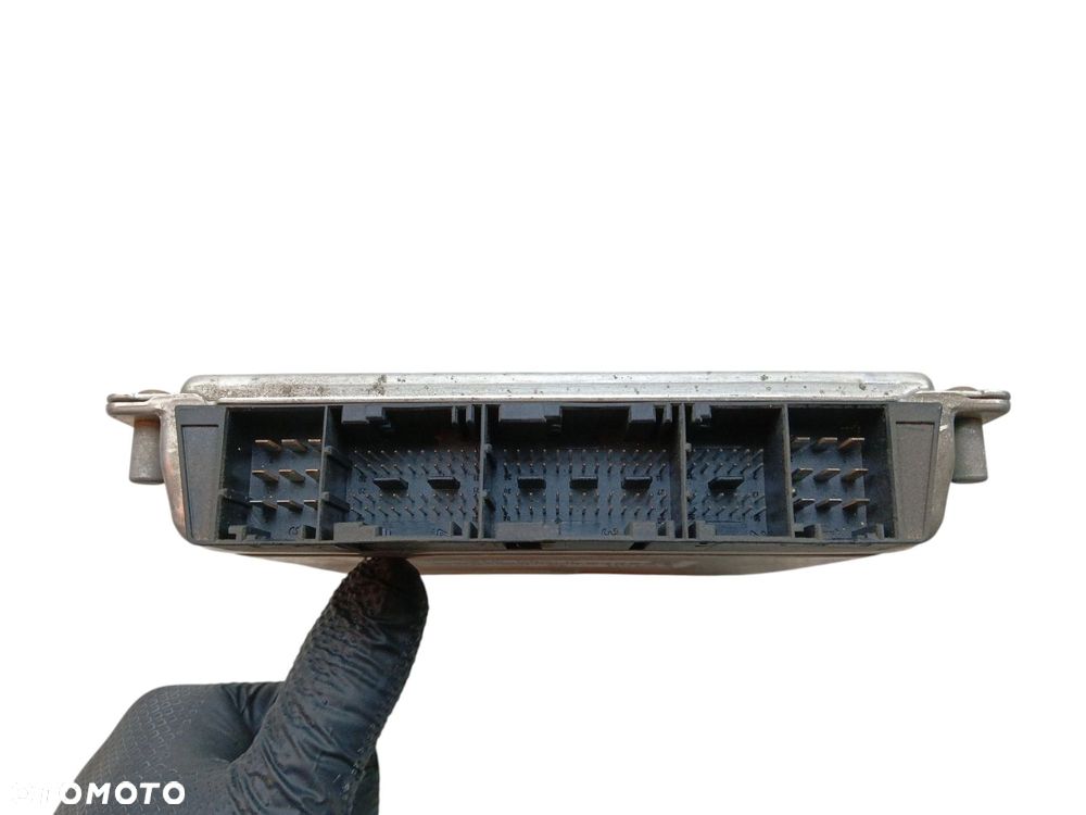 KOMPUTER STEROWNIK SILNIKA BMW 330 D 7788016 - 2