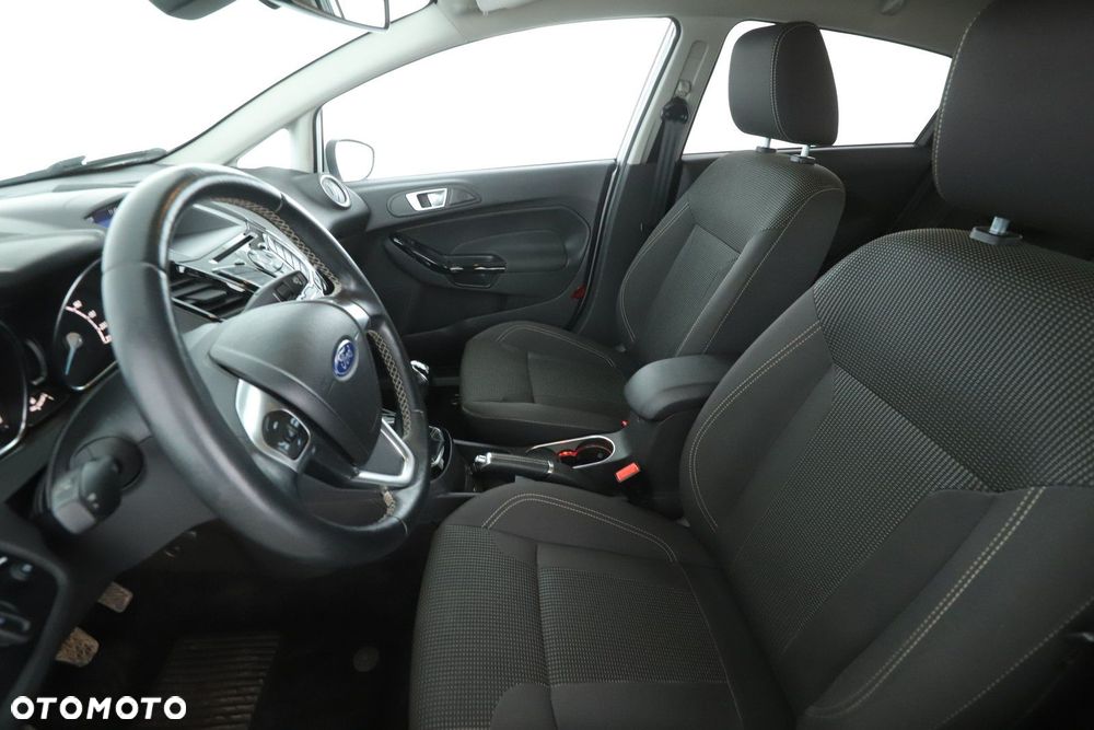 Ford Fiesta - 18
