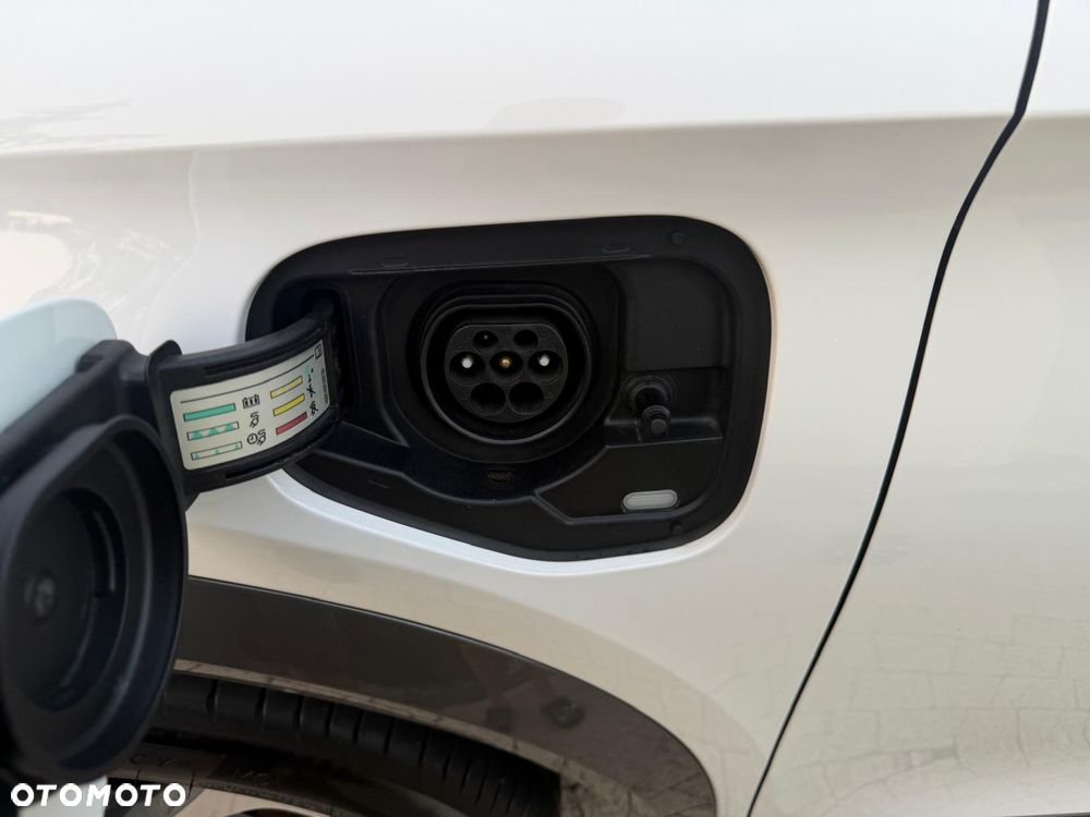 Cupra Formentor 1.4 e-Hybrid DSG Priority - 23