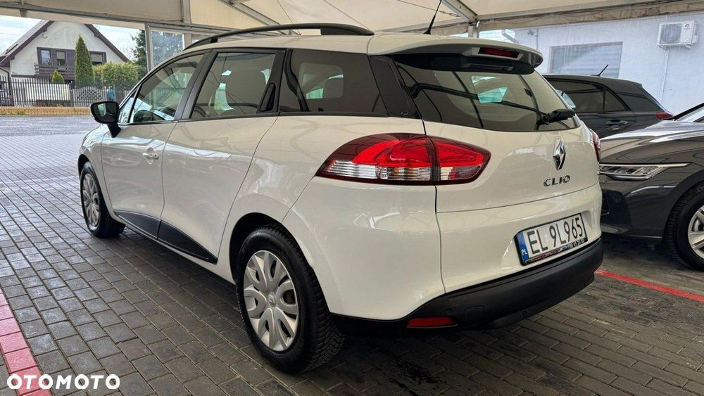 Renault Clio - 11