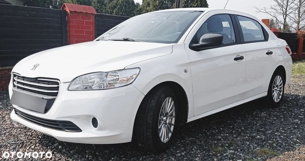 Peugeot 301 1.6 VTi Allure - 1
