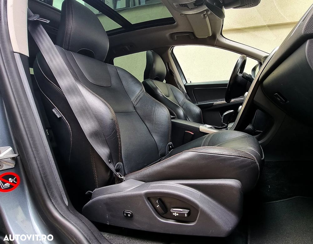 Volvo XC 60 D4 Geartronic Summum - 14
