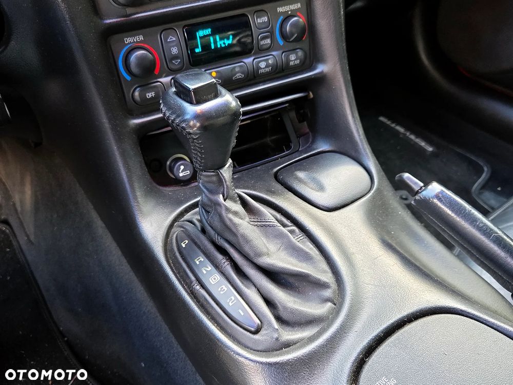 Chevrolet Corvette 5.7 - 25