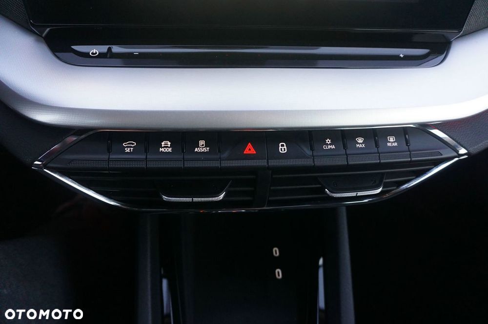 Skoda Octavia 2.0 TDI Sportline DSG - 13
