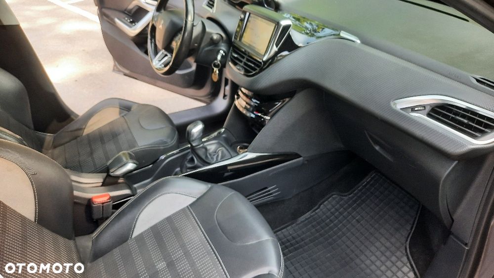 Peugeot 2008 1.6 BlueHDi Allure - 15