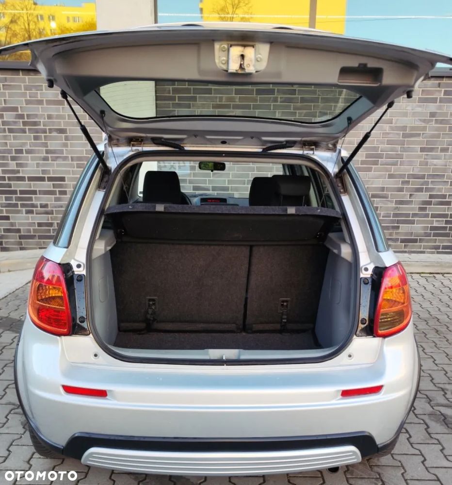 Suzuki SX4 1.6 VVT 4x4 Comfort - 15