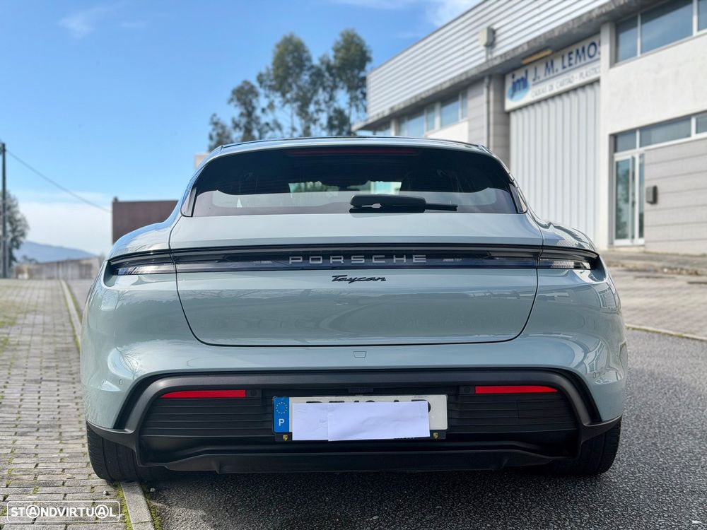 Porsche Taycan Sport Turismo bateria Performance Plus - 27