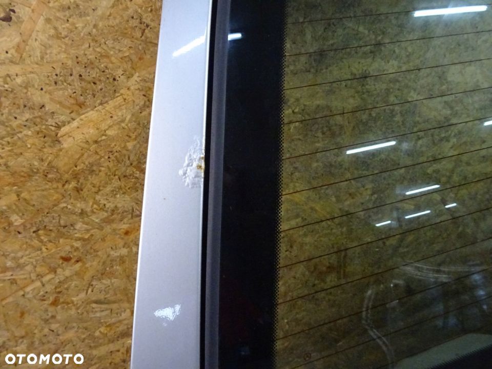 SZYBA KLAPY BAGAŻNIKA MERCEDES W210 KOMBI 4.3 - 3