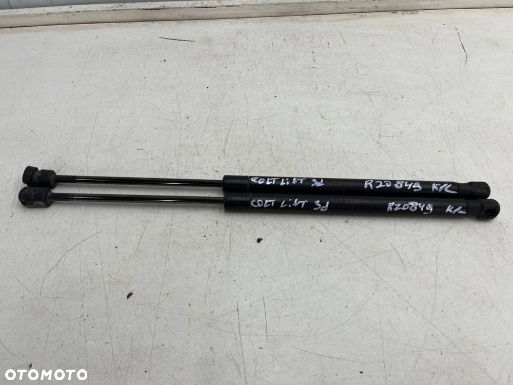 Siłownik Mitsubishi Colt VI 6 Z30 LIFT 08-12r. 3Drzwi teleskop sprężyna gazowa bagażnika klapy KPL - 1