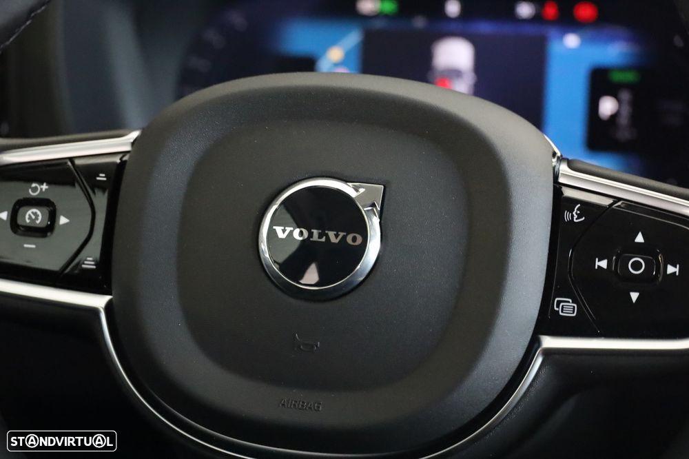Volvo XC 60 2.0 T6 PHEV Plus Dark AWD - 25