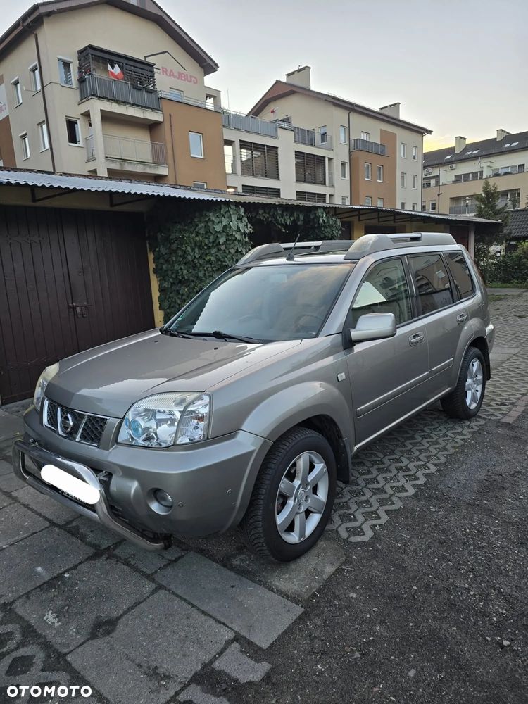 Nissan X-Trail - 1