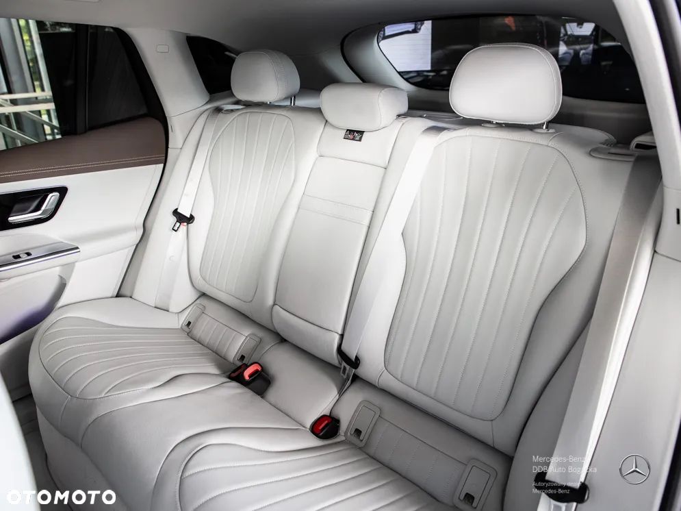 Mercedes-Benz EQE 300 90.5kWh Electric Art - 9