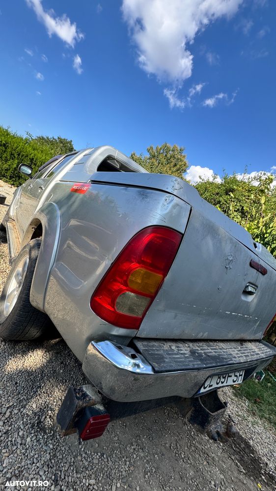 Toyota Hilux - 13