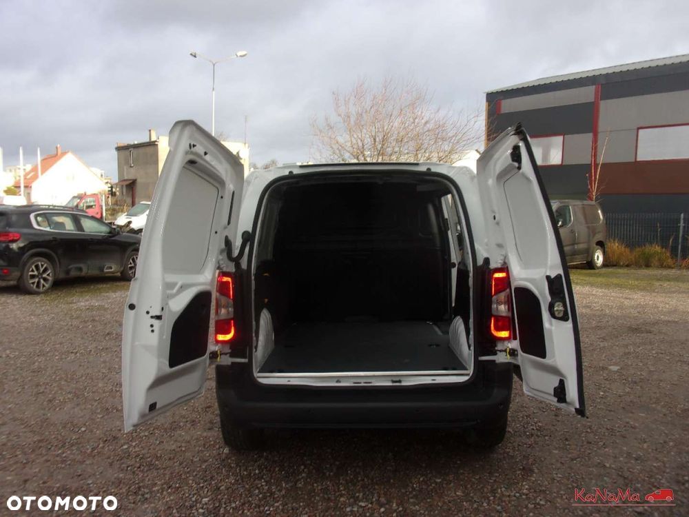 Toyota Proace City - 10