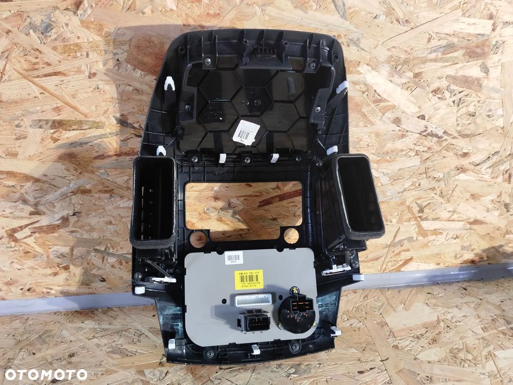 PANEL ŚRODKOWY KLIMATYZACJI HYUNDAI I30 CZARNY LIFT - 6
