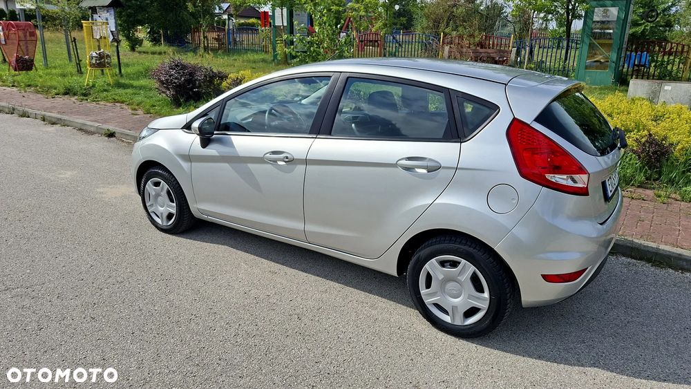 Ford Fiesta 1.25 Champions Edition - 8