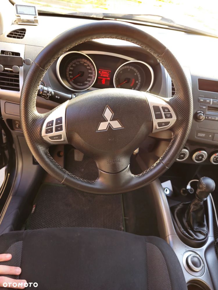 Mitsubishi Outlander 2.0 DID Invite - 15