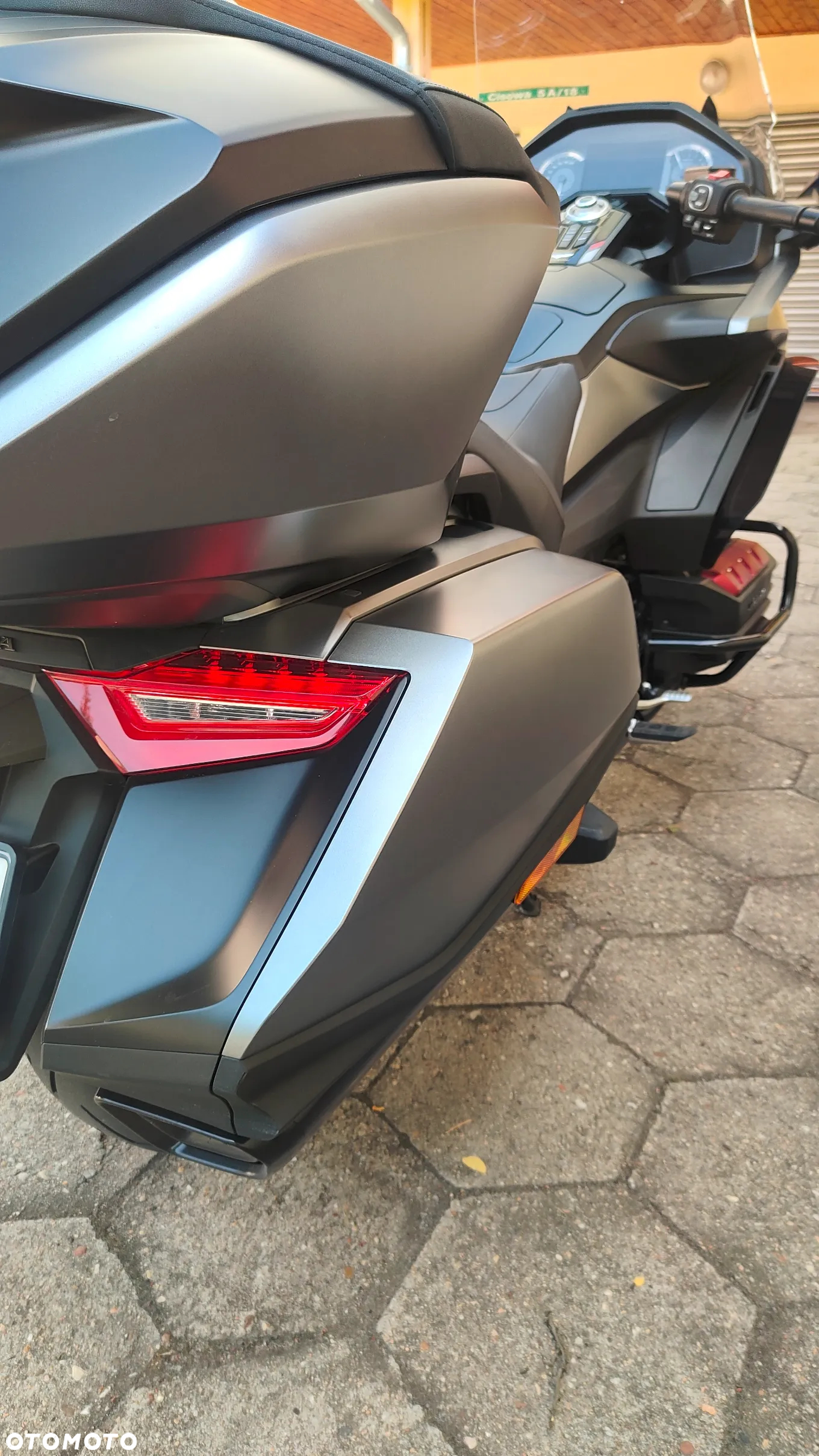 Honda GL - 7