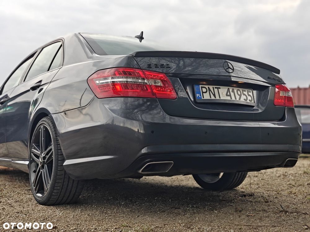 Mercedes-Benz Klasa E 350 CDI DPF BlueEFFICIENCY 7G-TRONIC Avantgarde - 11