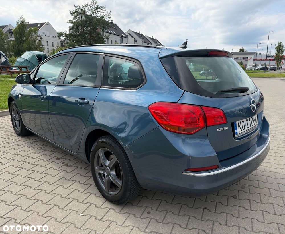 Opel Astra 1.4 T Enjoy - 5