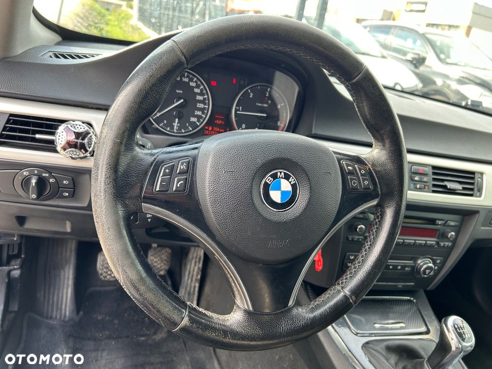 BMW Seria 3 - 27