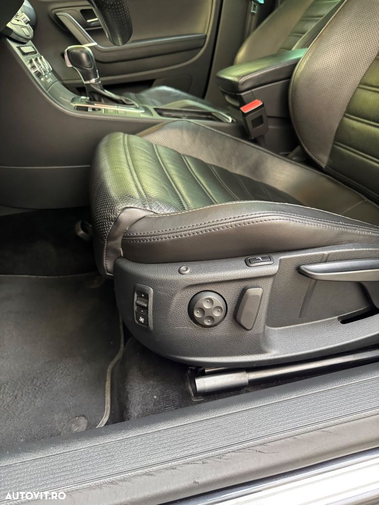 Volkswagen Passat CC 2.0 TDI BMT DSG 4Motion - 19