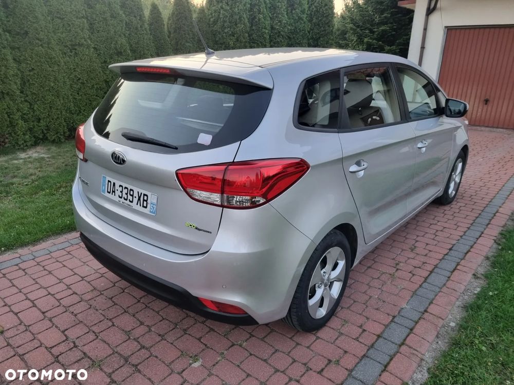 Kia Carens 1.7 CRDi M 7os - 10