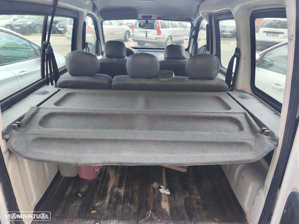Renault Kangoo 1.2 RT Pampa - 10
